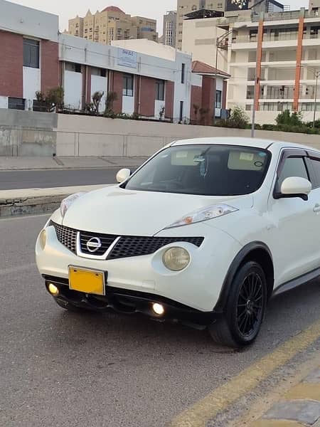 Nissan Juke 2011 1