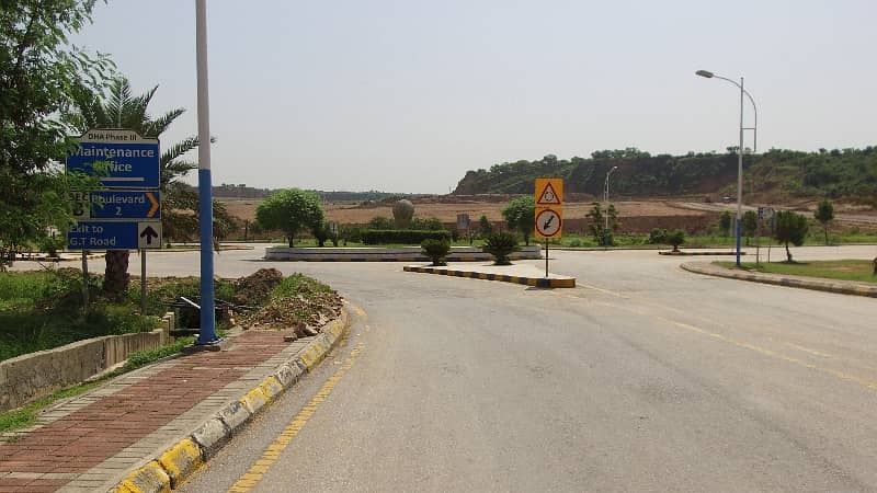 20 Marla Residential Plot In Stunning Bahria Town Phase 8 - Block B Is Available For Sale 1
