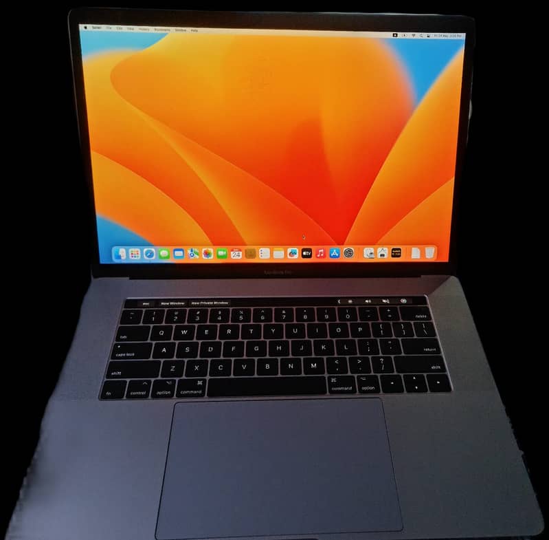 MacBook Pro 2017 16 Gb Ram For Sale 0