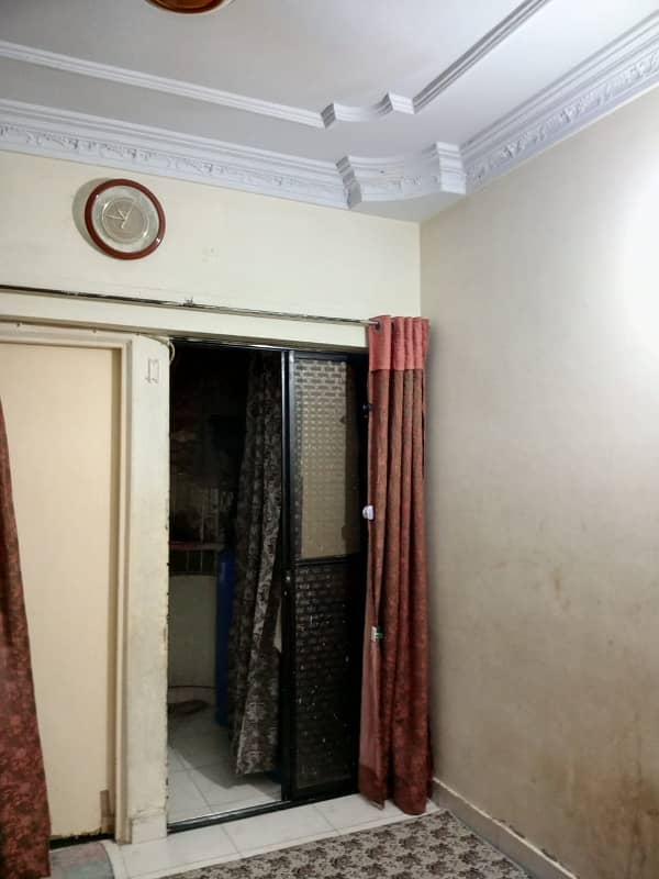 4 ROOM LEASED FLAT FLOURISH VIEW 4th FLOOR ROAD FACING CORNER SECTOR 11A 3
