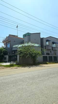 10.50 MARLA HOUSE AVAILABLE FOR SALE IN ELITE TOWN FEROZPUR ROAD LAHORE