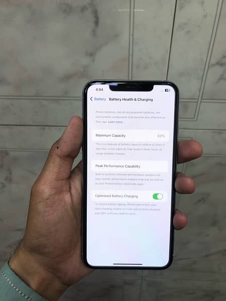 IPhone 11 pro max 512gb pta Approved 4