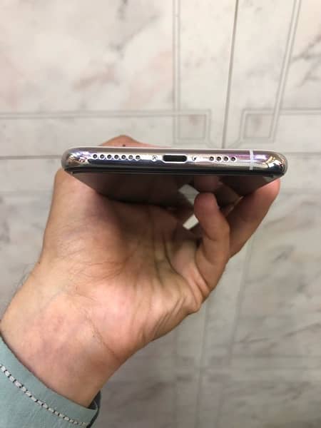 IPhone 11 pro max 512gb pta Approved 10