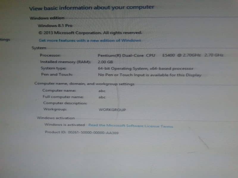 Compaq CPU 2gb ram. 80gb harddisk window 8.1 2