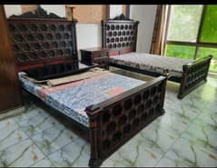 Set of 2 single beds made with premium sheesham wood 0