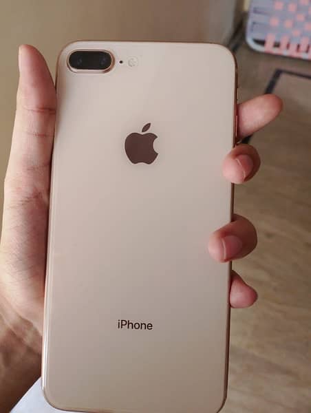 iphone 8 plus golden colour 1