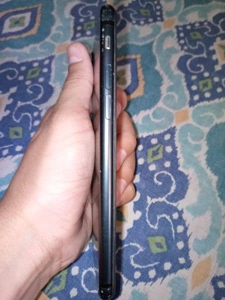 Iphone 7 PTA Approved 10/10 Condition 3