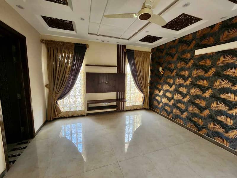 1 KANAL FULL HOUSE AVAILABLE FOR RENT IN DHA PHASE 56 7