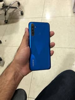 Realme 5s 4/64 0