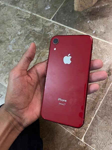 iphone XR 64 gb factory unlock 93% battery 4