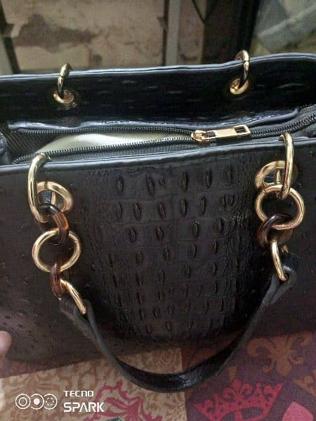 imported leather bag look lije new condition 6