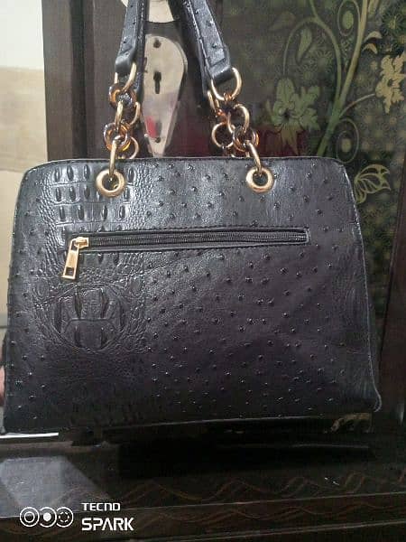 imported leather bag look lije new condition 7