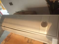 gree non invertor ac 1.5ton for sell