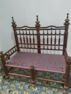 1 pair of wooden chair