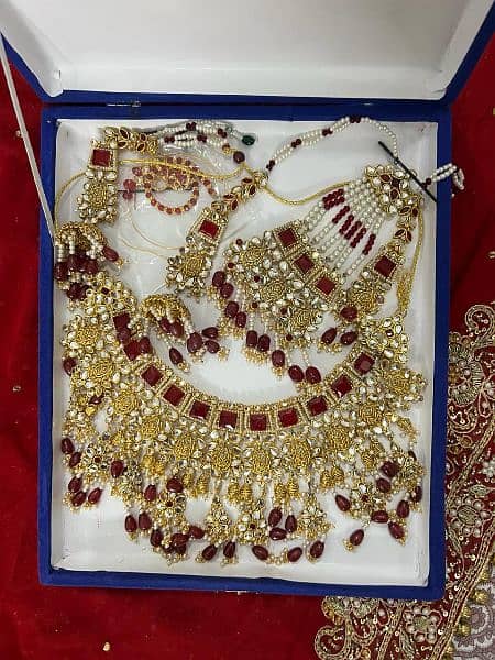 bridal dress with jewelry 5