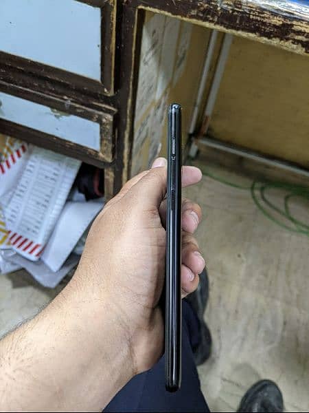 OnePlus 6T 8/128 5