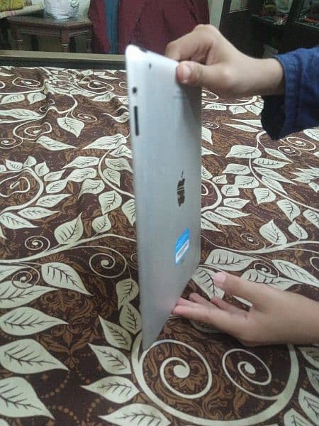 ipad 2  good condition. . . for sale 6