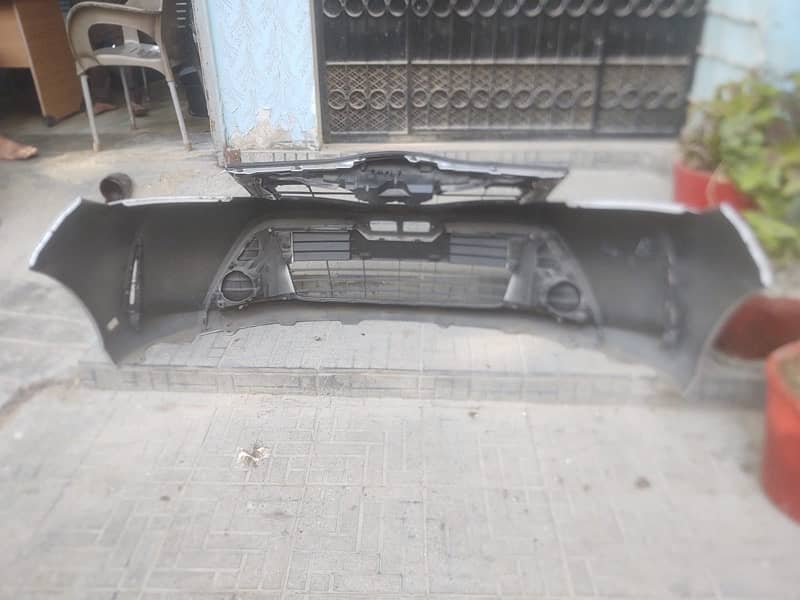 Toyota vitz spider 2015 / 2016 front bumper 2