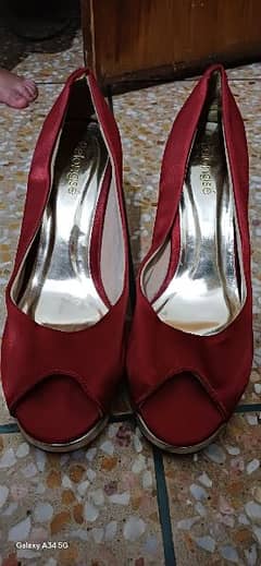 pre loved heels.