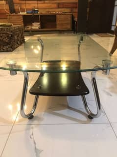 Beautiful Central Table - Lightly Used, Superb Quality