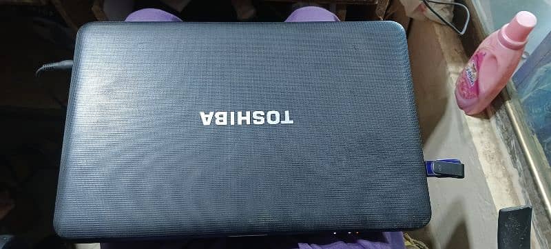 Toshibaa satellite Laptop 2