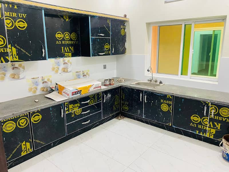 10 Marla full House For rent available 5 bedroom 2 TV launch 2 kitchen 1 drawing brand new fast entry House available 3 car park location Nawab town near raiwind road only office family 18