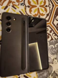 Samsung z fold 5 black, official protective case