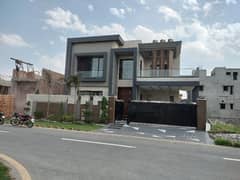 1 Kanal House For Sale 5 Beds 50 Feet Road