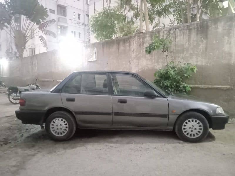 Honda Civic EXi 1990 5
