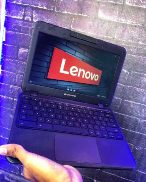 Lenovo Chromebook 4/16 with window 10 4