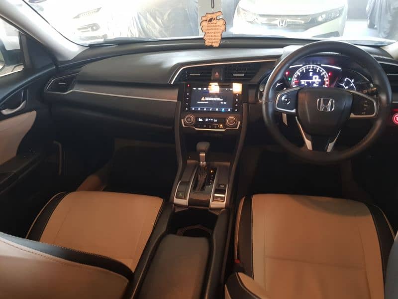 Honda Civic Oriel 2019 10