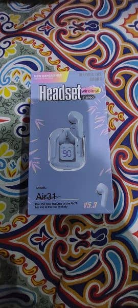 Air31 This earbuds is good condition and earbud is new 1