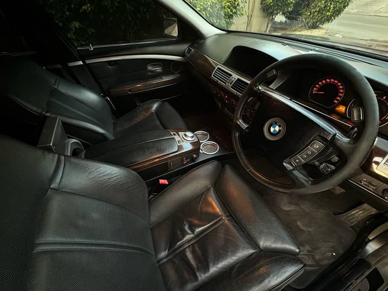 BMW 745Li 7