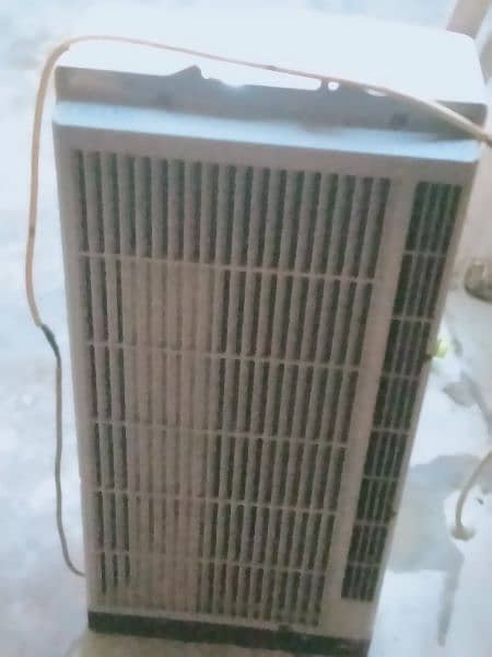 AC Portable excellent Condition 1