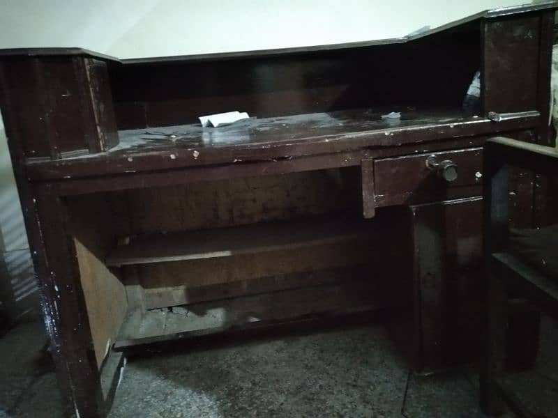 wooden study table with study chair 4