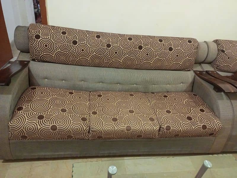 7 seater sofa set in just RS:30.000 Only 0