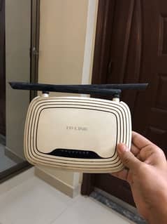 TP-LINK Double Antenna Router 0