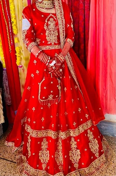 bridal lehnga fresh piece only 65000 Rs. 0