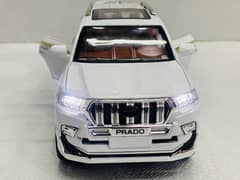 Diecast car Land Cruiser PRADO Toyota in Premium quailty of Metal body 0