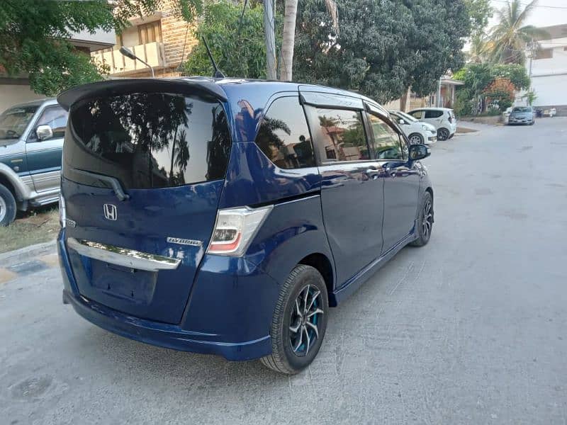 Honda Freed 2013 reg 2017 8