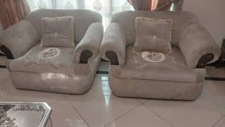 5 seater sofa set for urgent sale