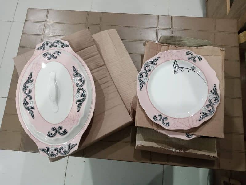 Dinner Set 64 pcs for sale 1