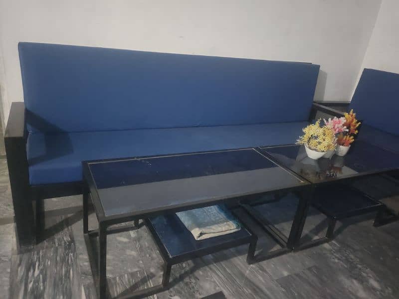 office soffas and table 10/10 condition same as like new 2