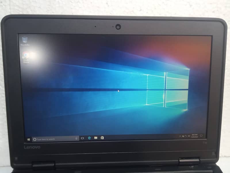 Lenovo 11E | Windows Laptop | 8GB Ram | 128 GB SSD M. 2 | 11.6" 1