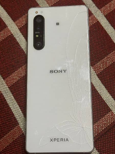 Sony Xperia 1 mark 2 with itel flip 1 1