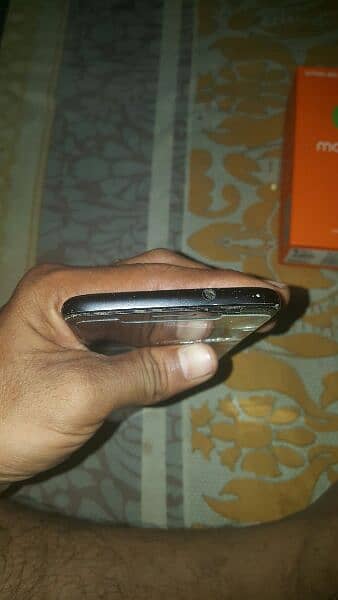 moto G5s 4/32 touch break lcd ok hai 1