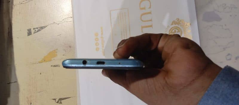Infinix hot 10 play condition 10/10 5