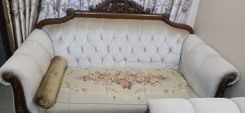 Victorian fancy sofa 6