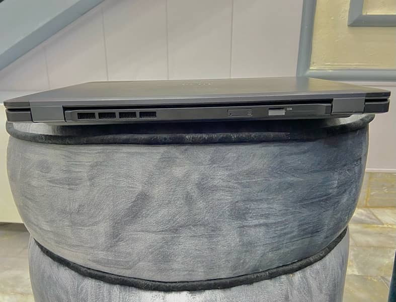 Dell Latitude 5290 6