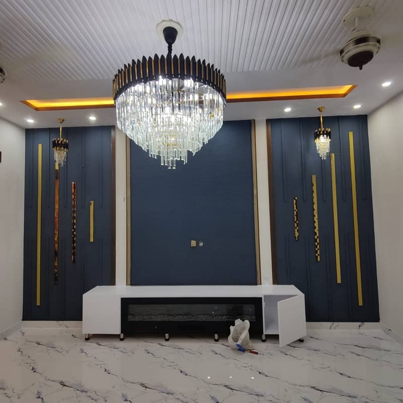 10 Marla Luxury Furnished House Is Available For Sale In Bahria Town Lahore. 17